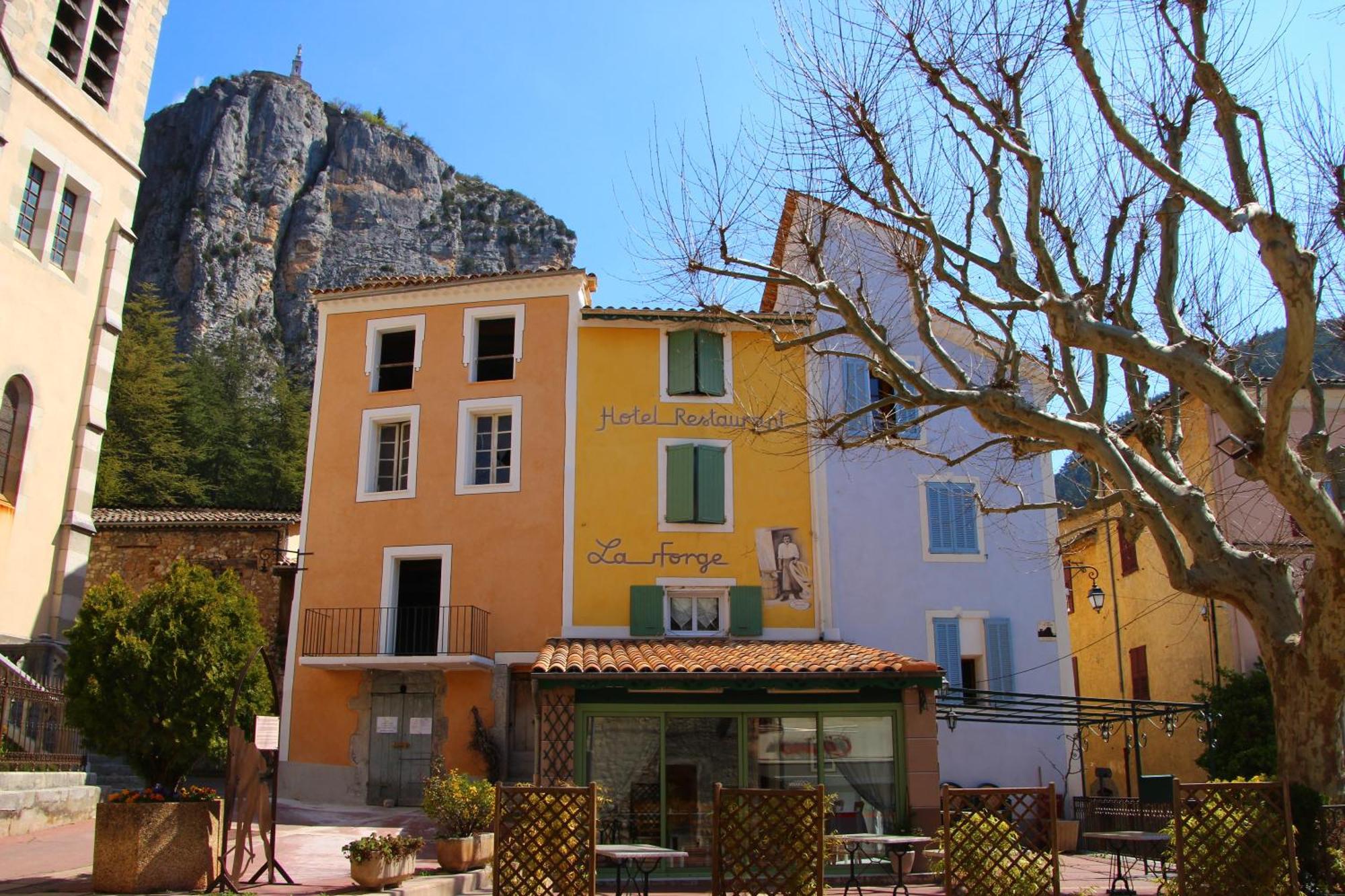 Hotel Restaurant La Forge Castellane Exterior photo